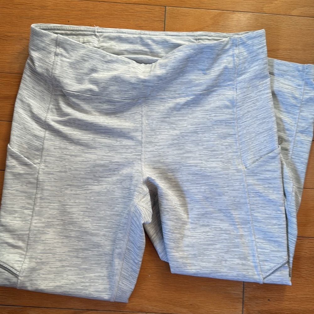 Lululemon Athletica Light Gray Leggings - Picture 2 of 4